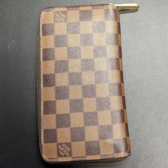 Louis Vuitton Damier Ebene Zippy Wallet - Picture 3 of 6